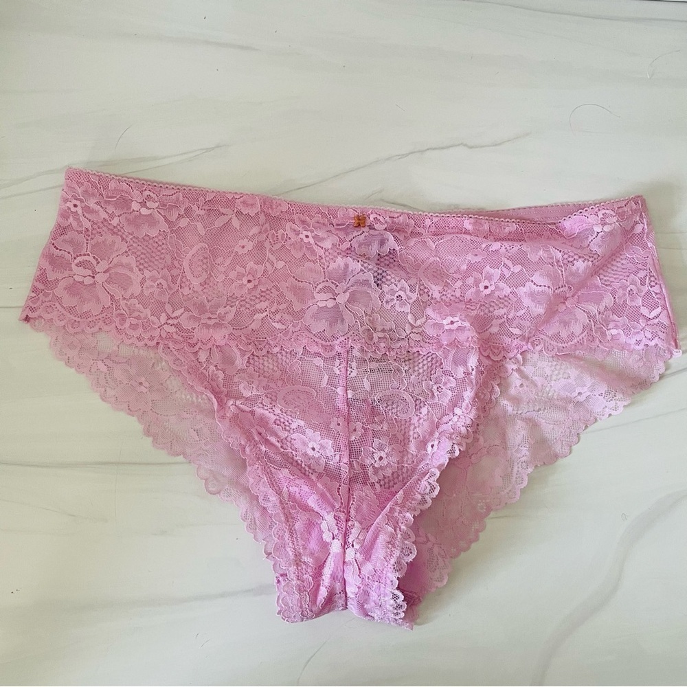Savage x Fenty Cheeky Allover Lace Panty- Pink- Size 1X- NWT